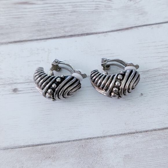 Vintage Clip On Earrings Very Large Chunky Statement Earrings - Picture 4 of 11